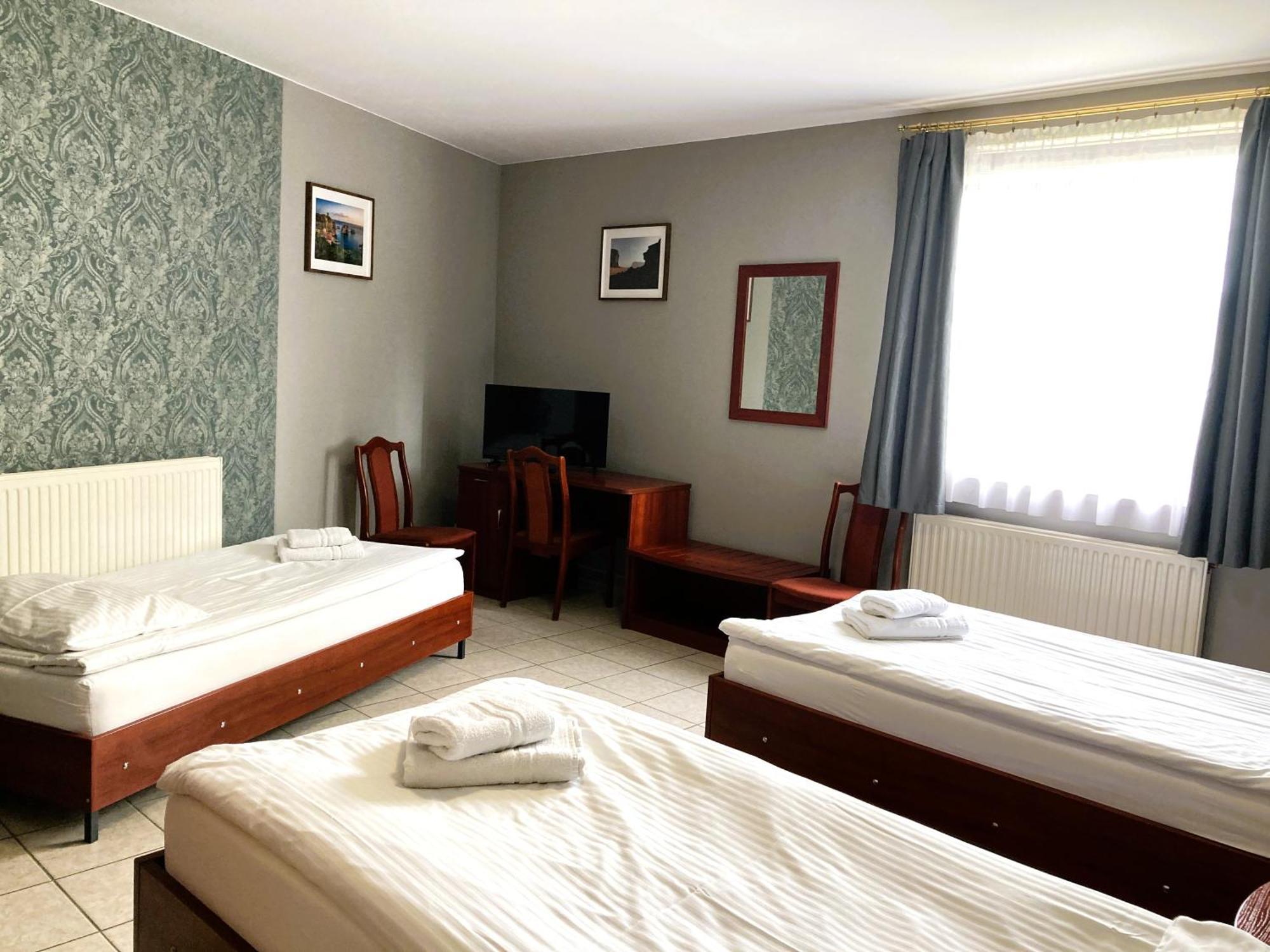 Hotel Ava Γκλίβιτσε Εξωτερικό φωτογραφία