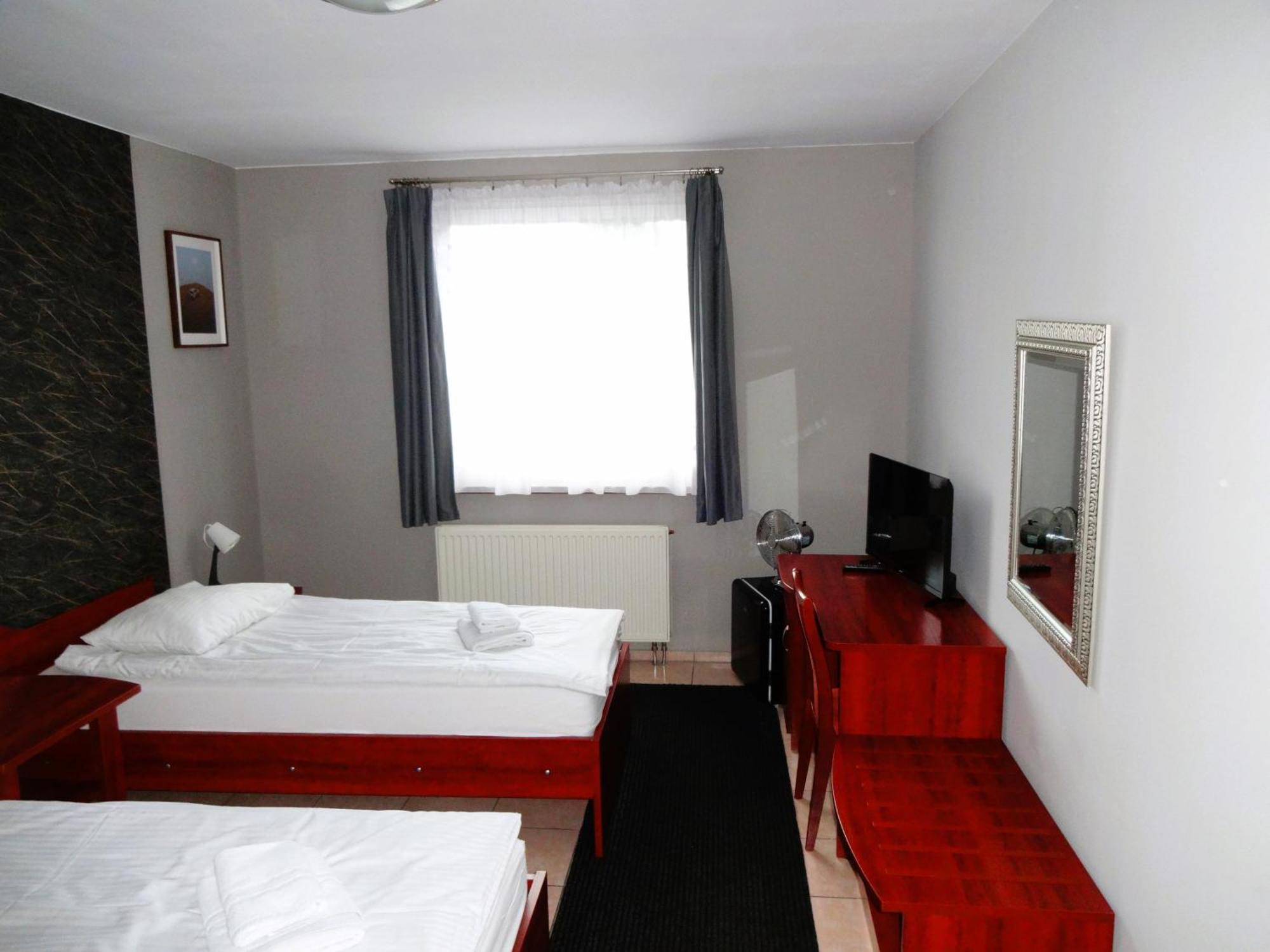 Hotel Ava Γκλίβιτσε Εξωτερικό φωτογραφία