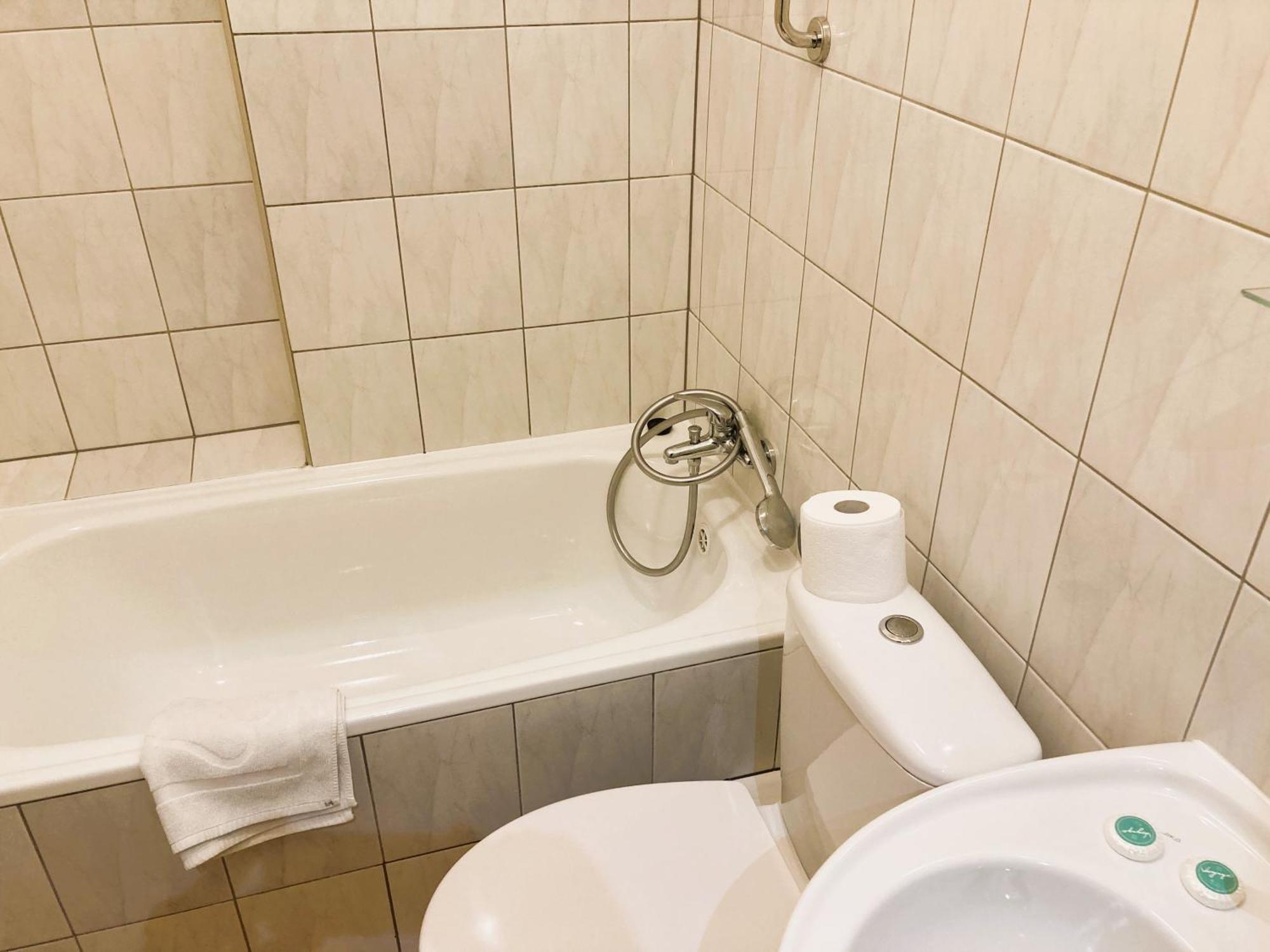 Hotel Ava Γκλίβιτσε Εξωτερικό φωτογραφία