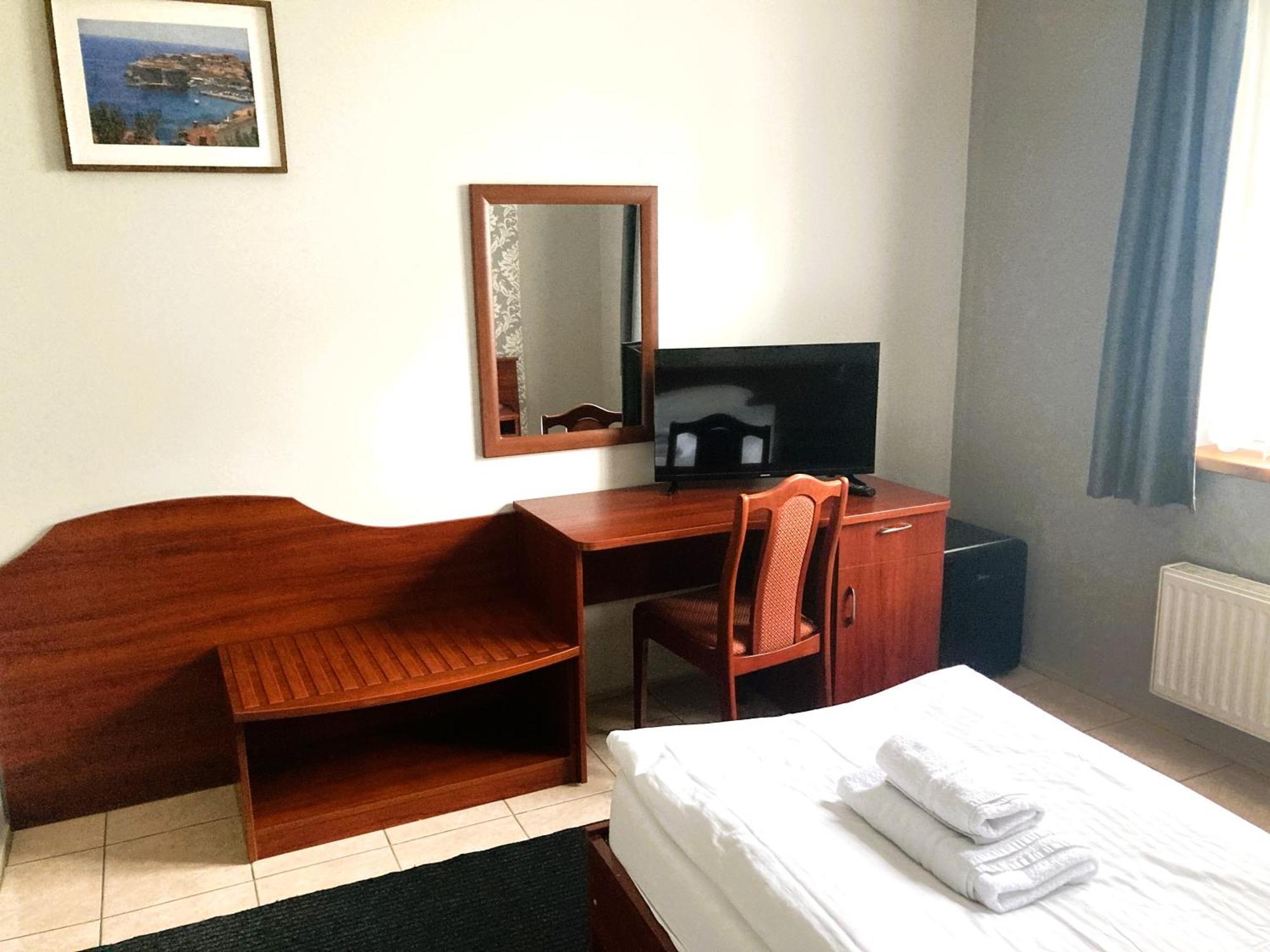 Hotel Ava Γκλίβιτσε Εξωτερικό φωτογραφία