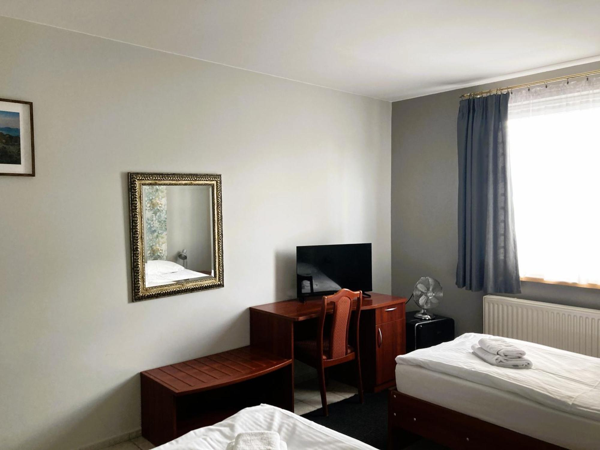 Hotel Ava Γκλίβιτσε Εξωτερικό φωτογραφία