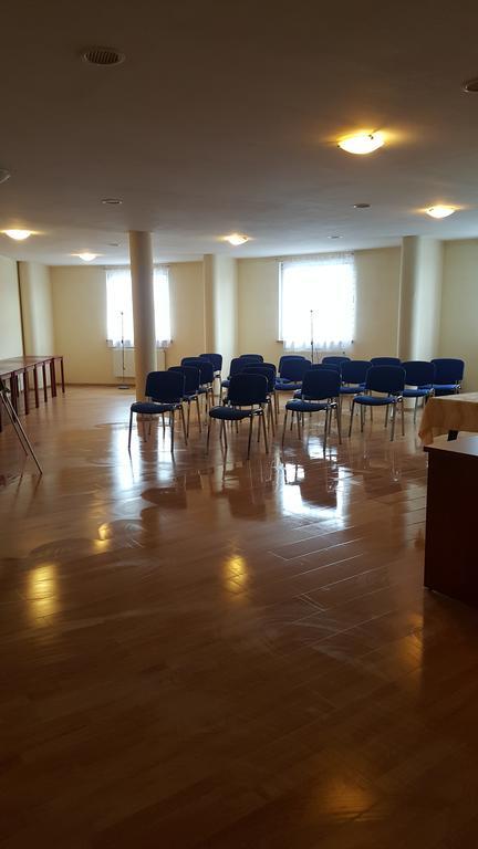 Hotel Ava Γκλίβιτσε Εξωτερικό φωτογραφία